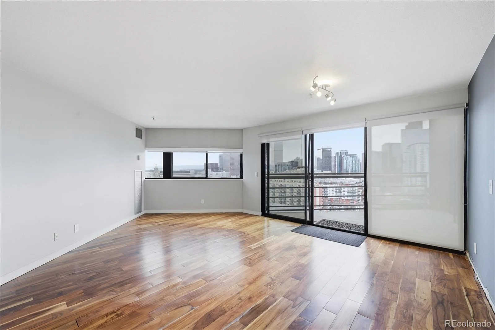 100 Park Avenue #1608 Denver CO 80205 | MLS #REC6565277 08132026163934 1600 18
