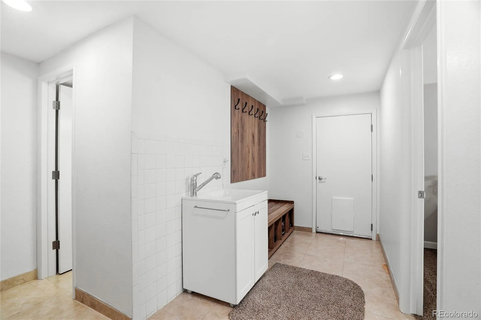 9490 Vance Court Broomfield CO 80021 MLS #REC6566992 07152026082113 1600 24