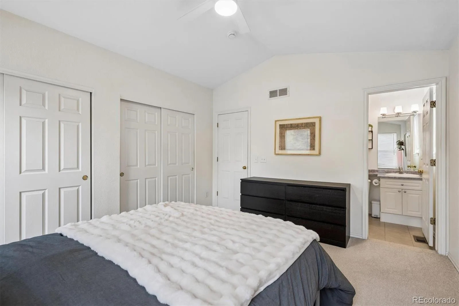 9659 Queenscliffe Drive Highlands Ranch CO 80130 | MLS #REC6567121 07112026022752 1600 15