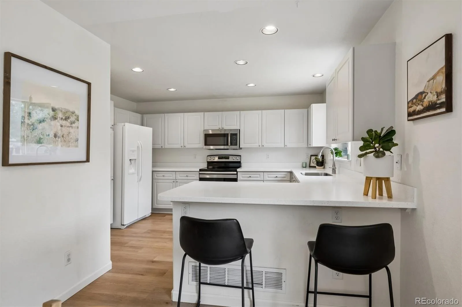 9659 Queenscliffe Drive Highlands Ranch CO 80130 | MLS #REC6567121 07112026022752 1600 8