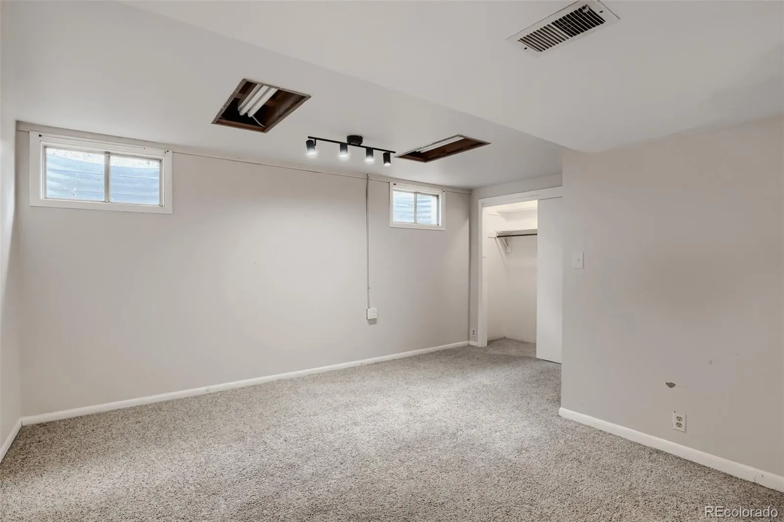 1514 S Lee Street Lakewood CO 80232 MLS #REC6567727 05092026023856 1600 18