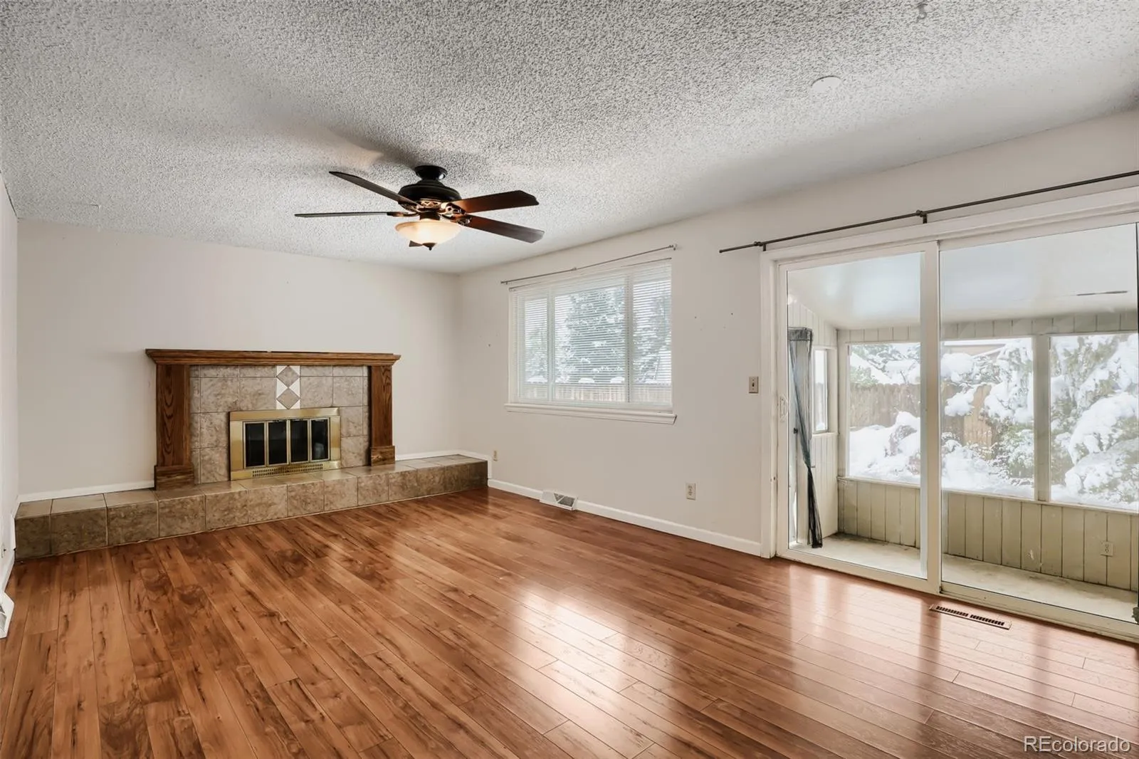 1514 S Lee Street Lakewood CO 80232 MLS #REC6567727 05092026023856 1600 25
