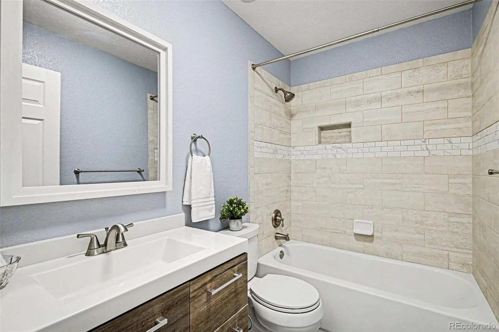 3398 S Halifax Way Aurora CO 80013 | MLS #REC6570481 08242026215559 1600 18