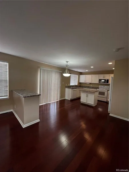 19193 E Amherst Drive Aurora CO 80013 MLS #REC6570499 06102026165050 800 6
