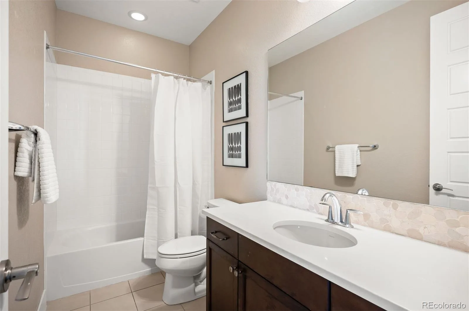 7945 E Prairie Meadow Drive Denver CO 80238 | MLS #REC6571005 08032026193035 1600 25