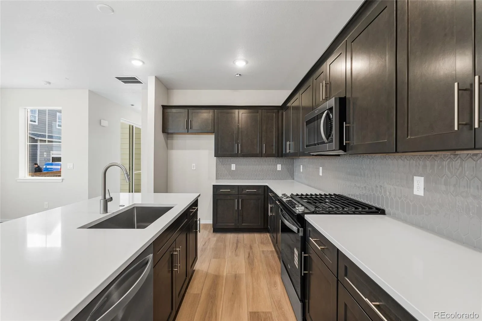 5218 Gardner Parkway Longmont CO 80504 | MLS #REC6571797 08172026175850 1600 2