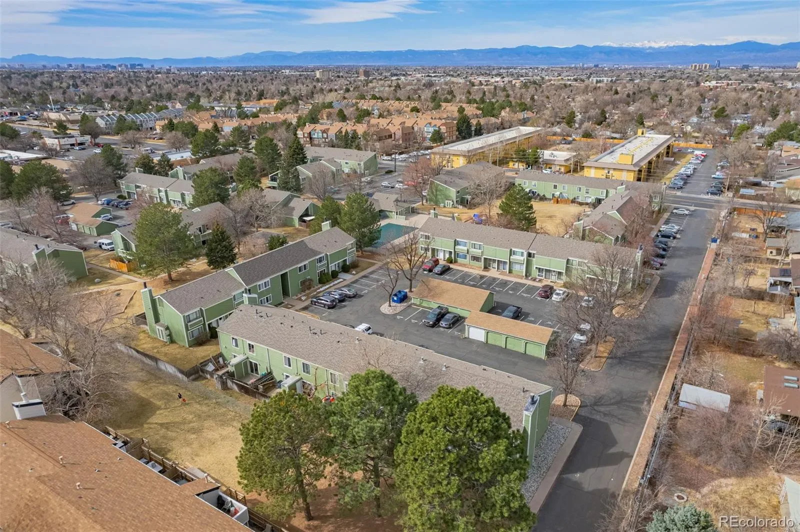 12182 E Kepner Place Aurora CO 80012 MLS #REC6574757 03192026013830 1600 23