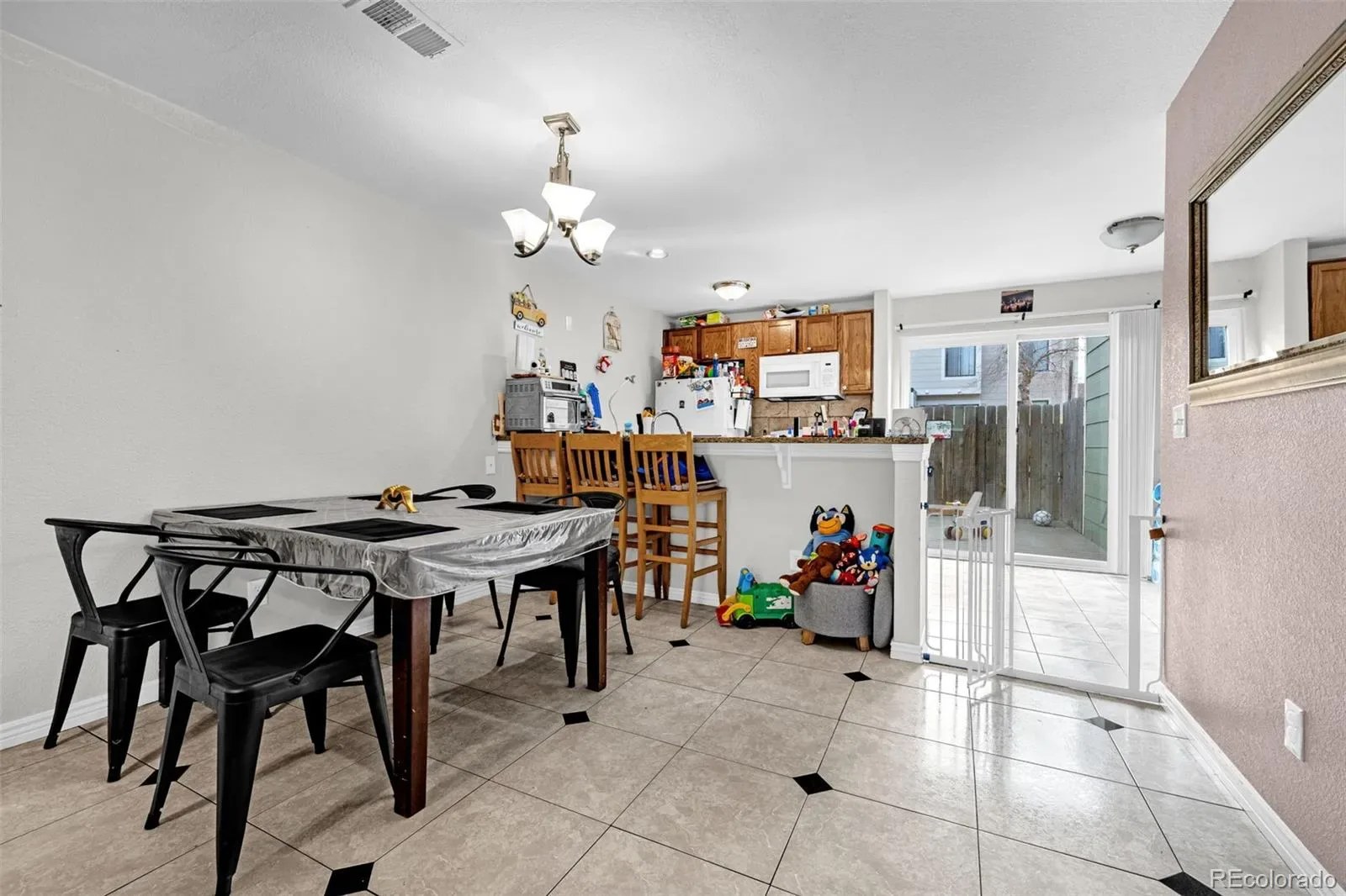 12182 E Kepner Place Aurora CO 80012 MLS #REC6574757 03192026013830 1600 6