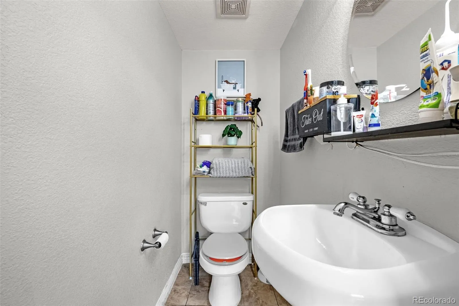 12182 E Kepner Place Aurora CO 80012 MLS #REC6574757 03192026013830 1600 9