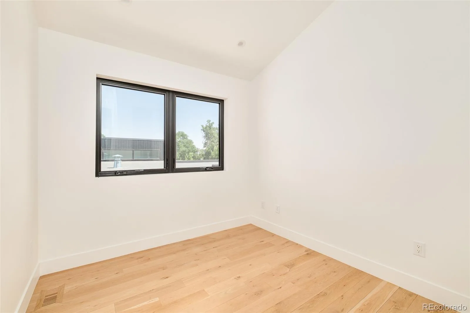 4721 Elm Court Denver CO 80211 | MLS #REC6575402 07272026232703 1600 21