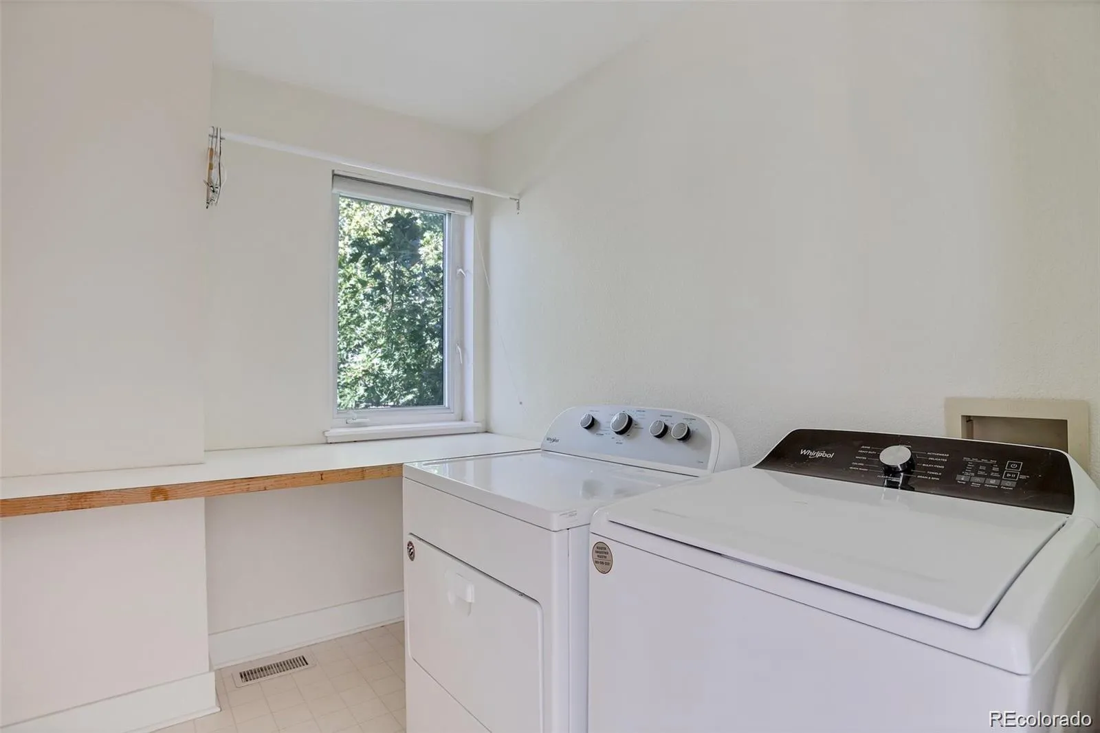 2660 S University Boulevard #I Denver CO 80210 | MLS #REC6579963 05052026224539 1600 17