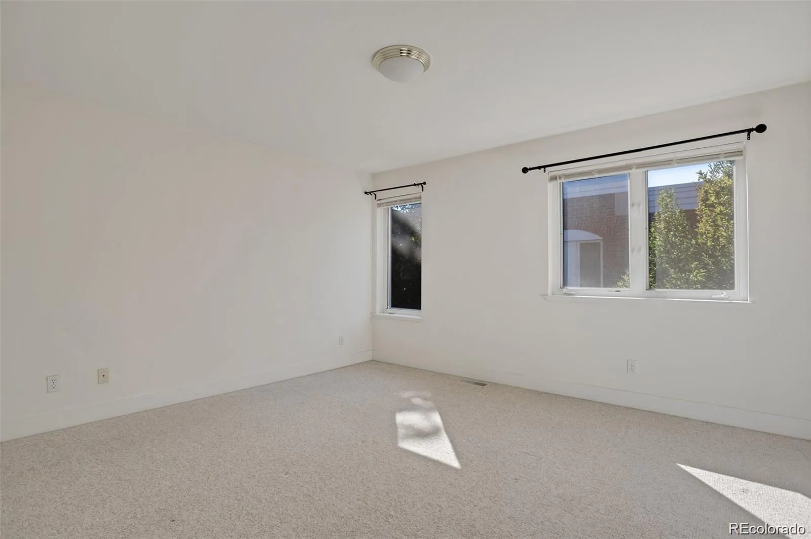 2660 S University Boulevard #I Denver CO 80210 | MLS #REC6579963 05052026224539 1600 21