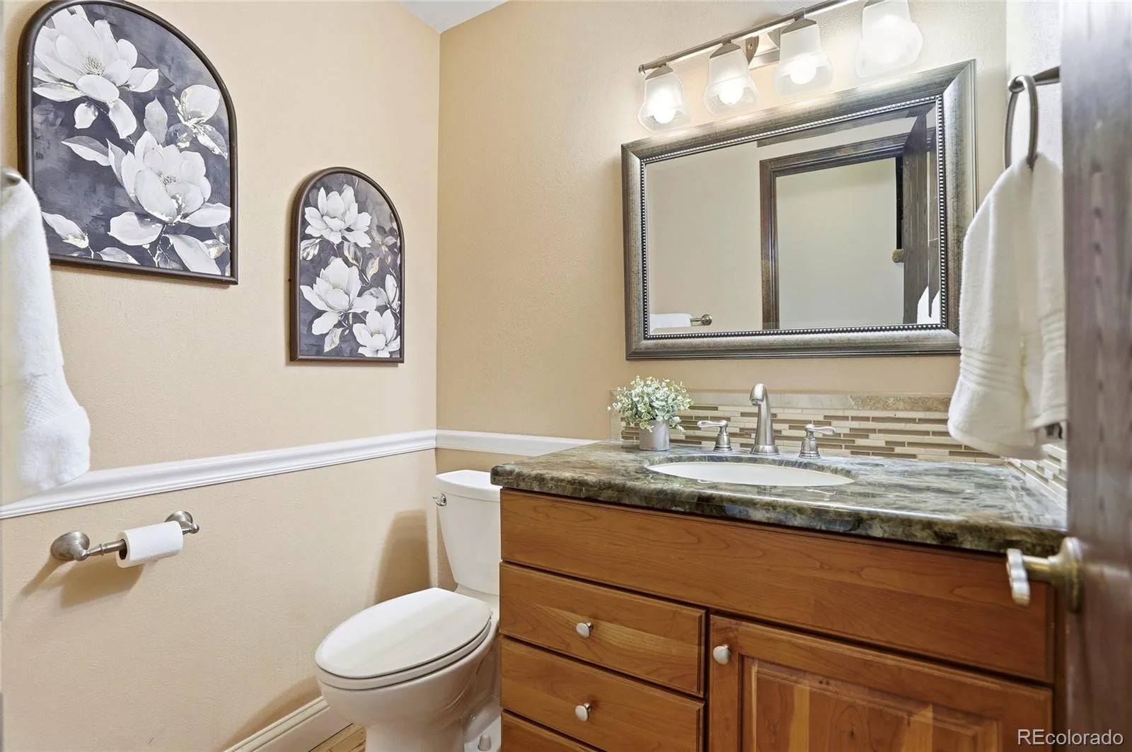 7753 S Oneida Court Englewood CO 80112 MLS #REC6580170 06122026232148 1600 23