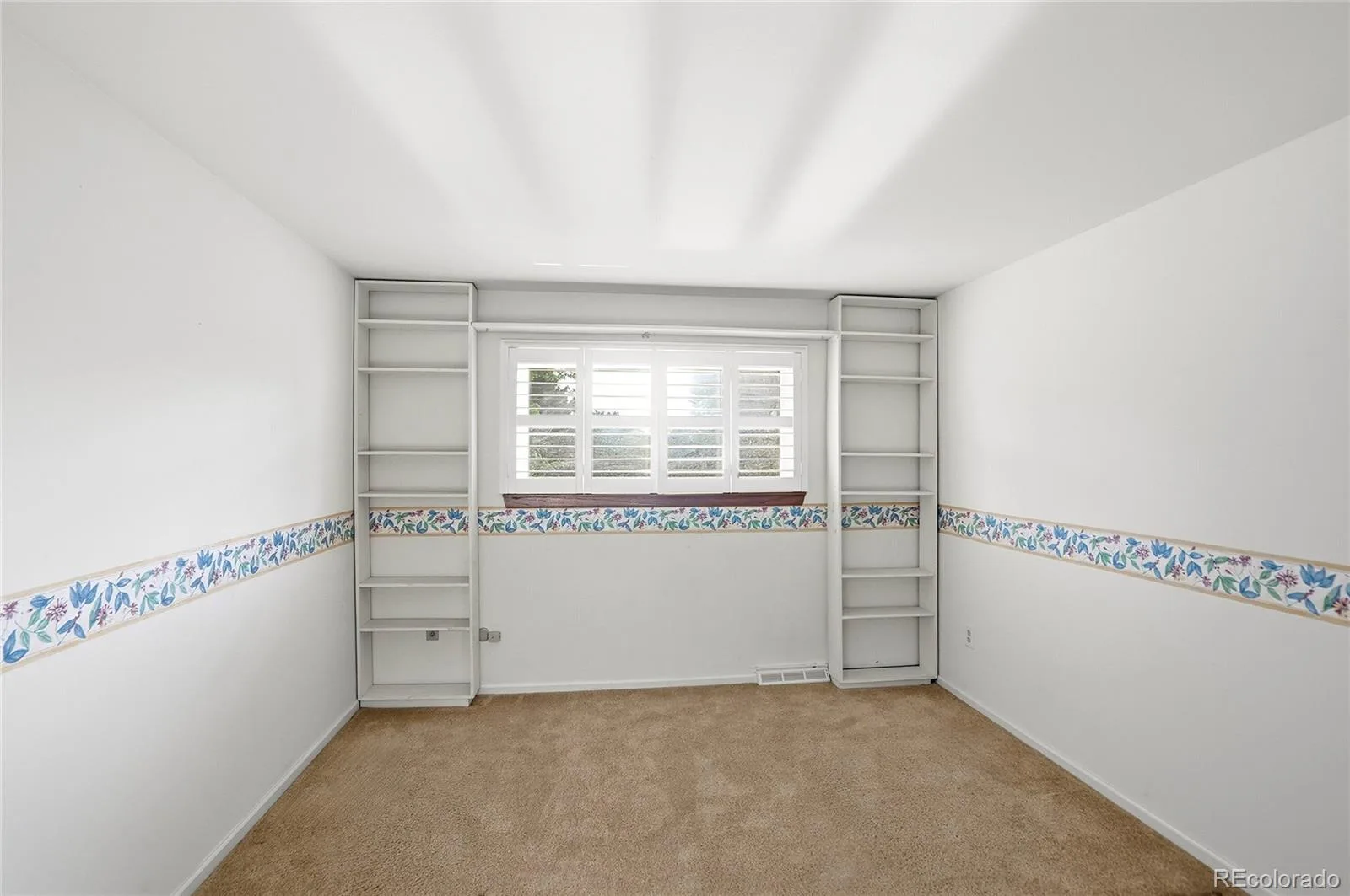 7753 S Oneida Court Englewood CO 80112 MLS #REC6580170 06122026232148 1600 30