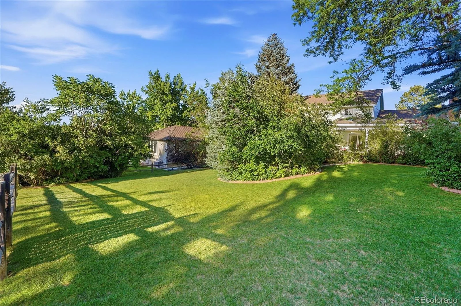 7753 S Oneida Court Englewood CO 80112 MLS #REC6580170 06122026232148 1600 40