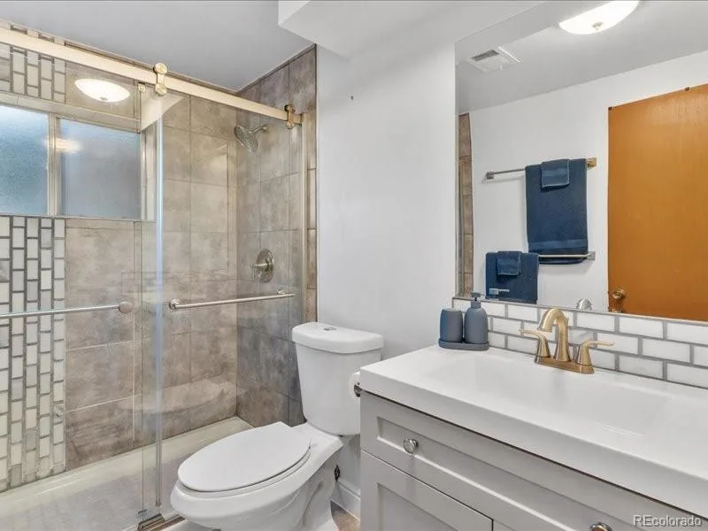 1800 S Monaco Street Parkway Denver CO 80224 MLS #REC6580747 06292026154549 800 23