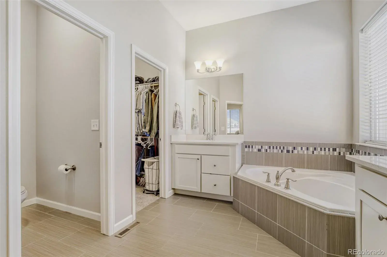 02112026203417 1600 16