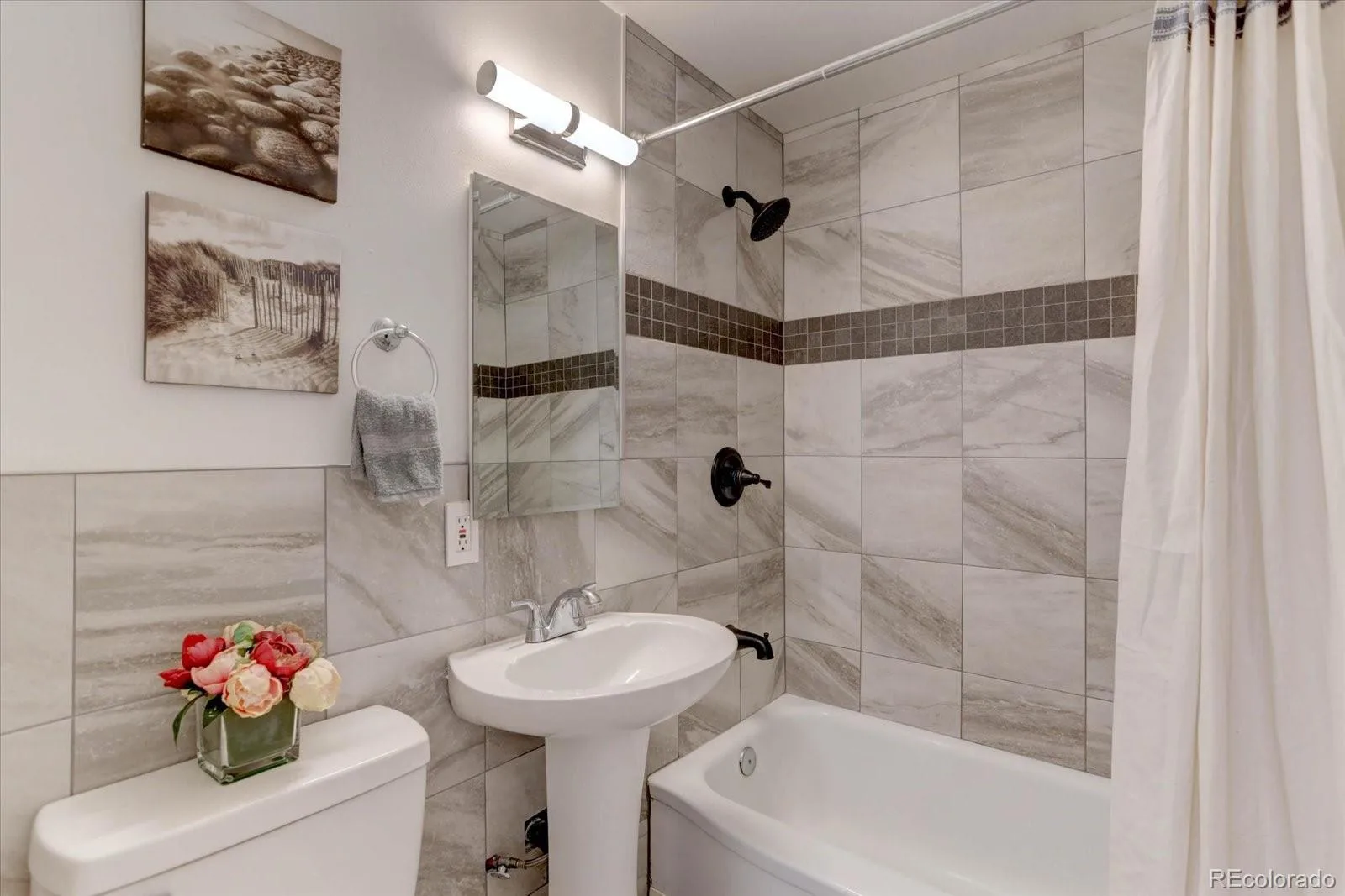 6940 W 55th Place Arvada CO 80002 | MLS #REC6581004 06262026165758 1600 13
