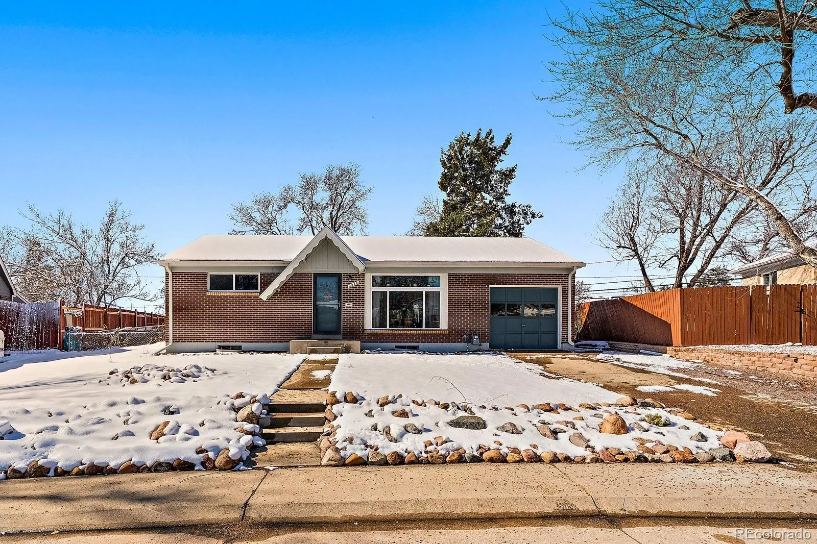 04092026230819 1600 1