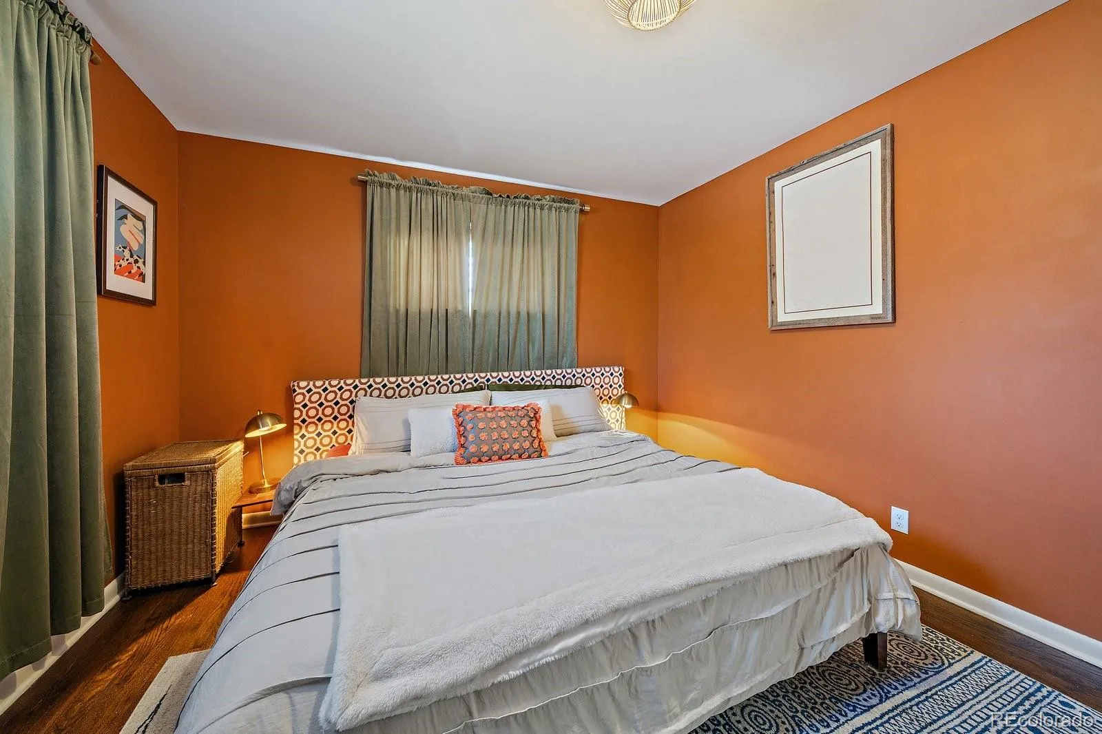 04092026230819 1600 12