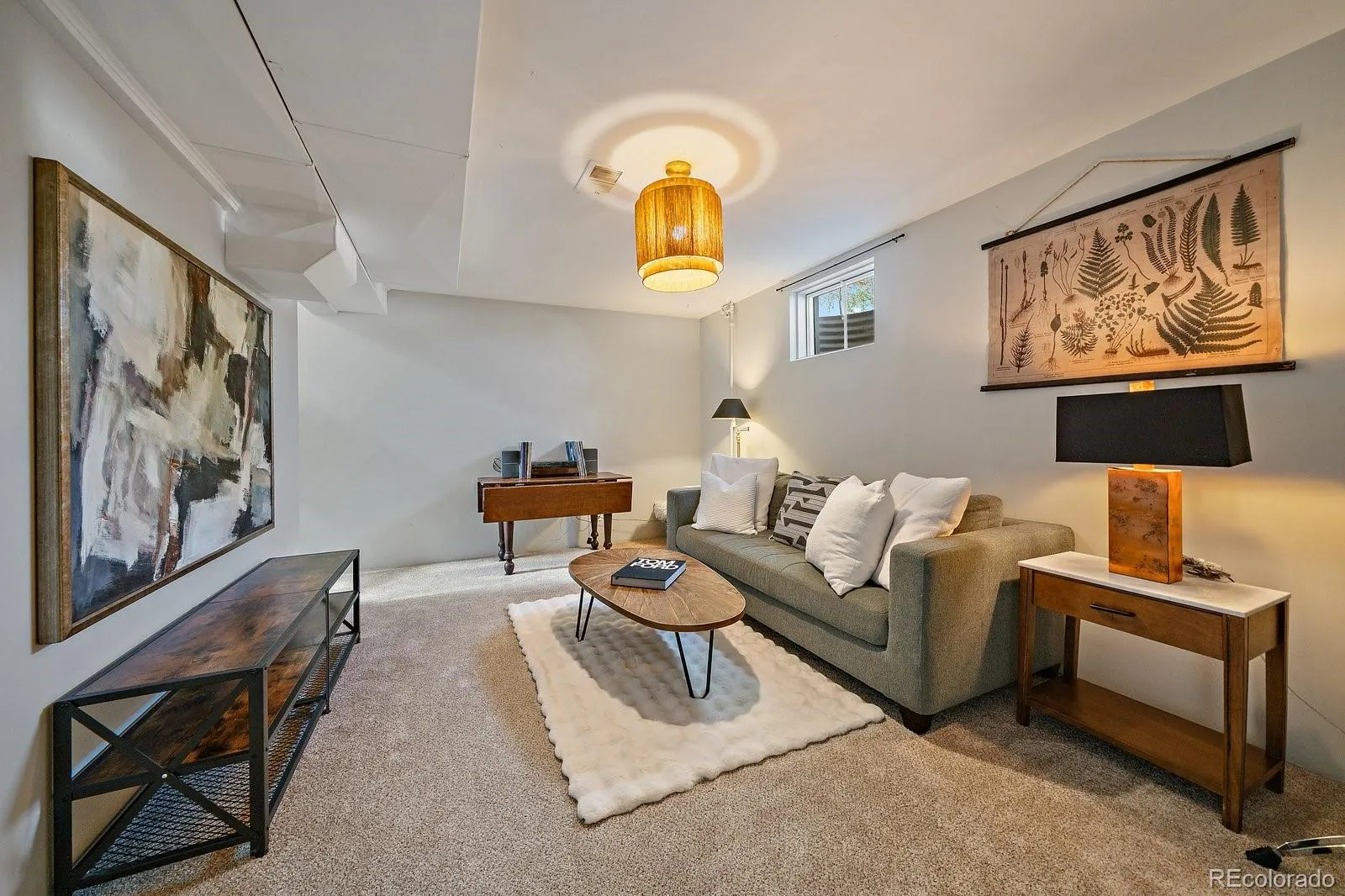 04092026230819 1600 16