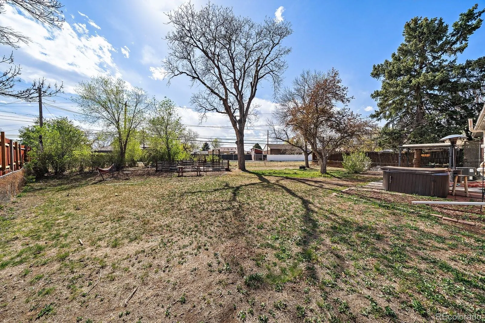 04092026230819 1600 24