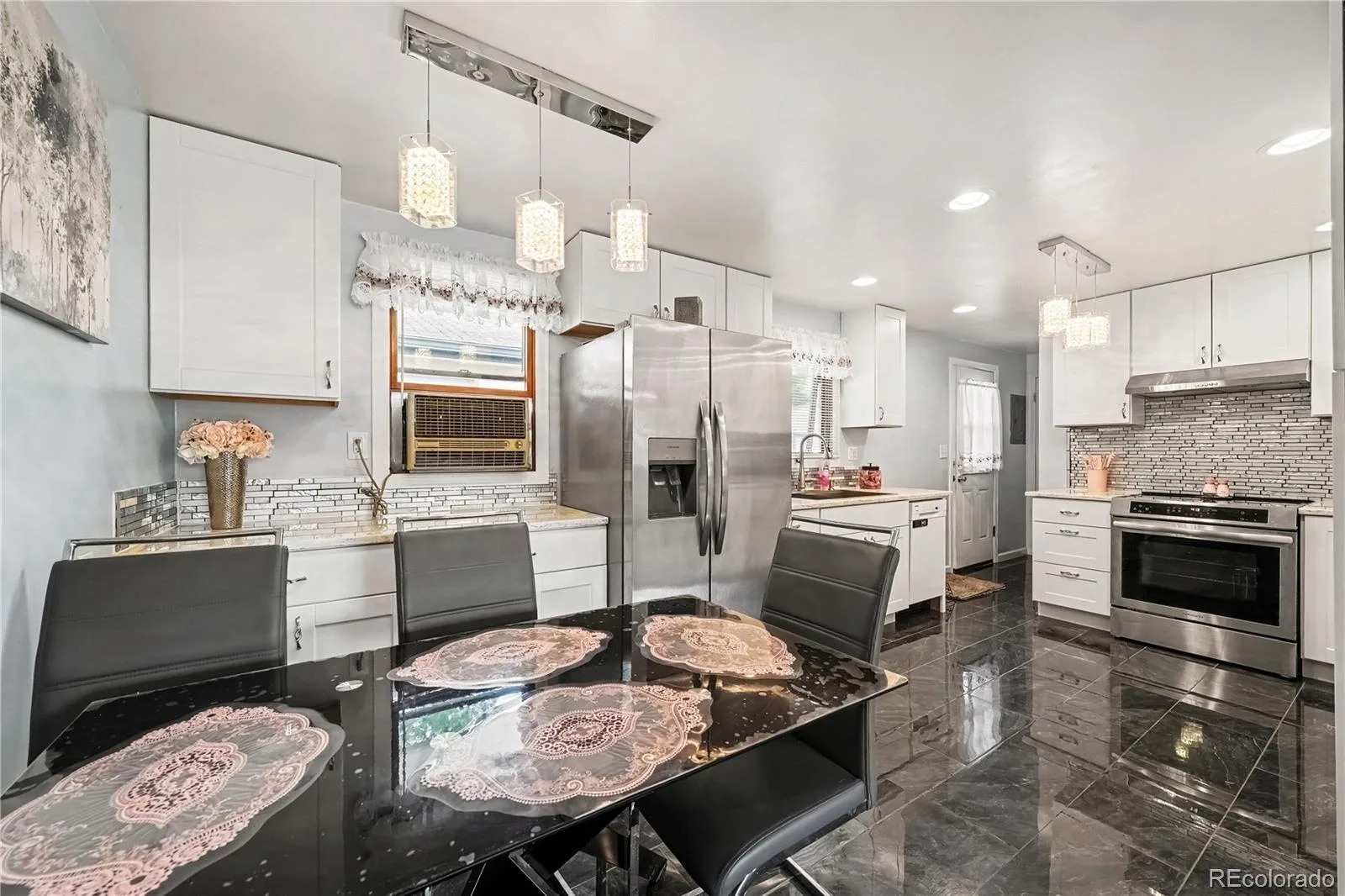 8 Elizabeth Court Longmont CO 80501 | MLS #REC6582830 08142026194021 1600 10
