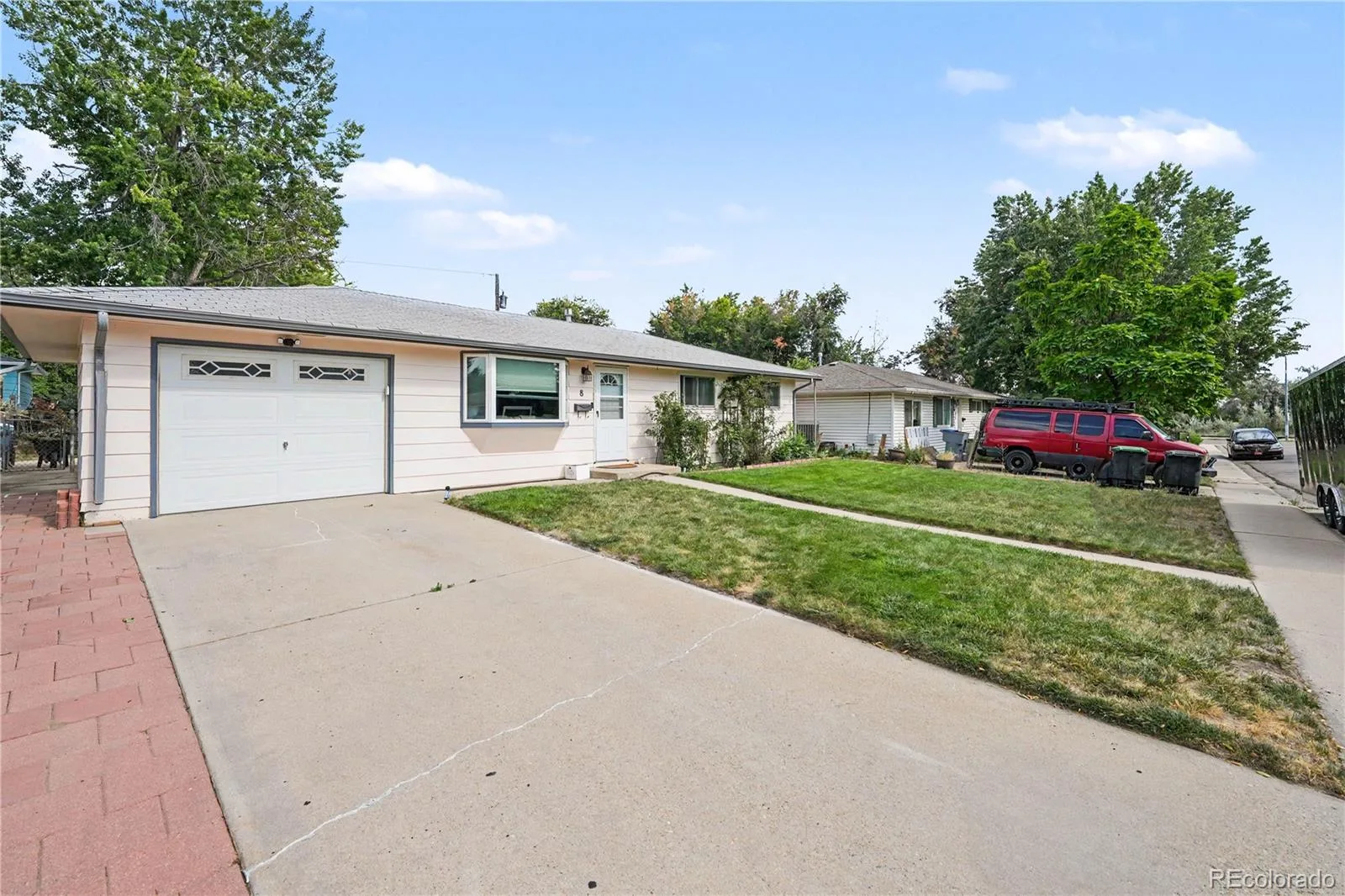 8 Elizabeth Court Longmont CO 80501 | MLS #REC6582830 08142026194021 1600 5