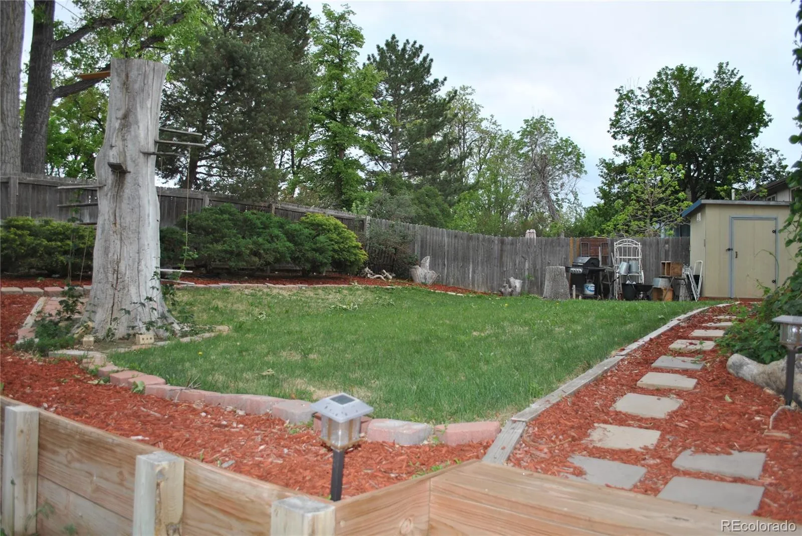 8960 Cody Court Broomfield CO 80021 MLS #REC6583059 05222026020415 1600 25