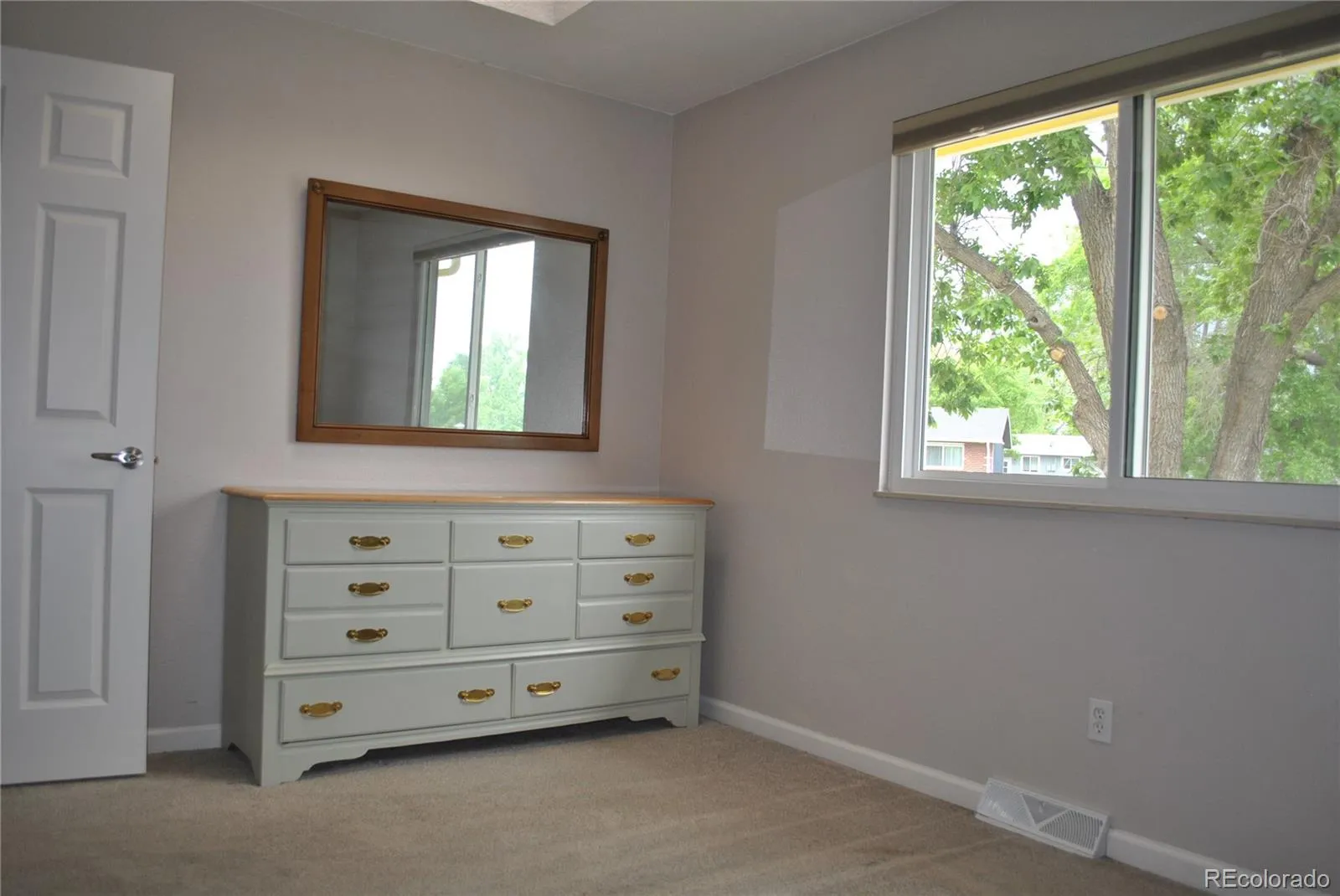 8960 Cody Court Broomfield CO 80021 MLS #REC6583059 05222026020415 1600 9
