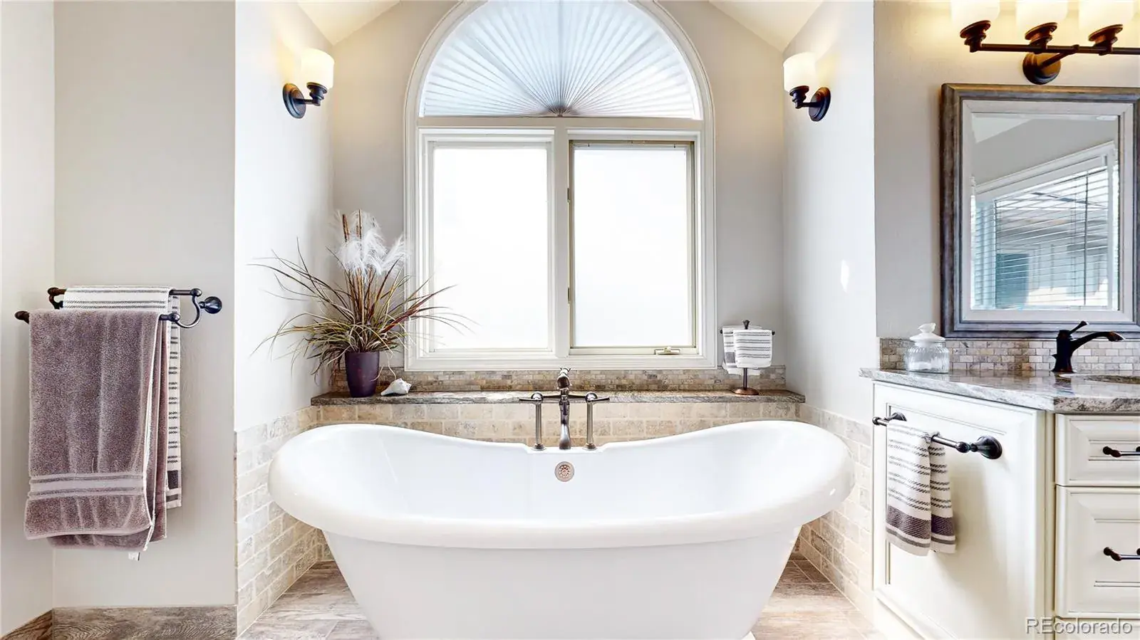 08252025231044 1600 21