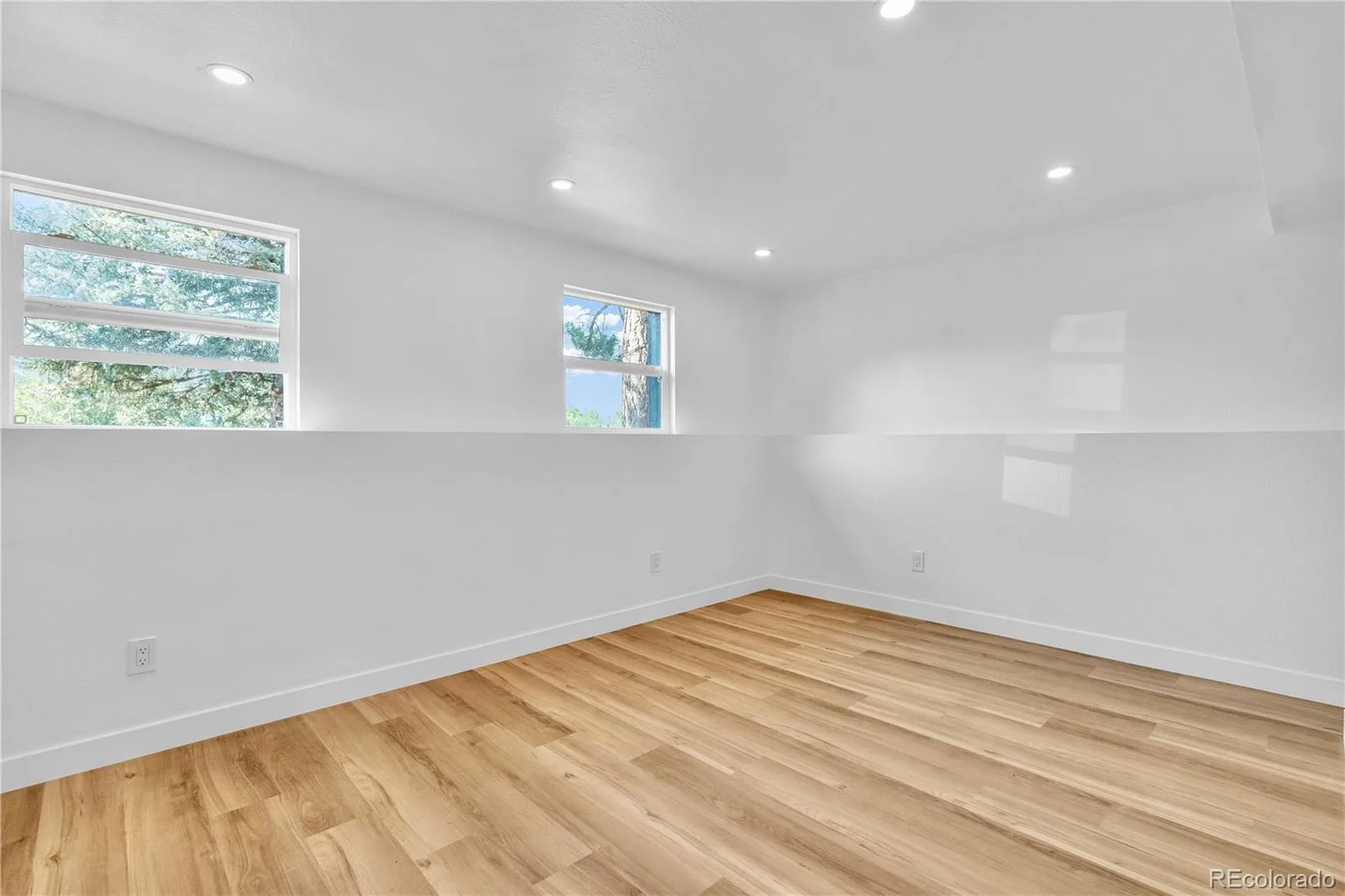 10272 W Lehigh Avenue Denver CO 80235 | MLS #REC6584897 08072026203143 1600 12