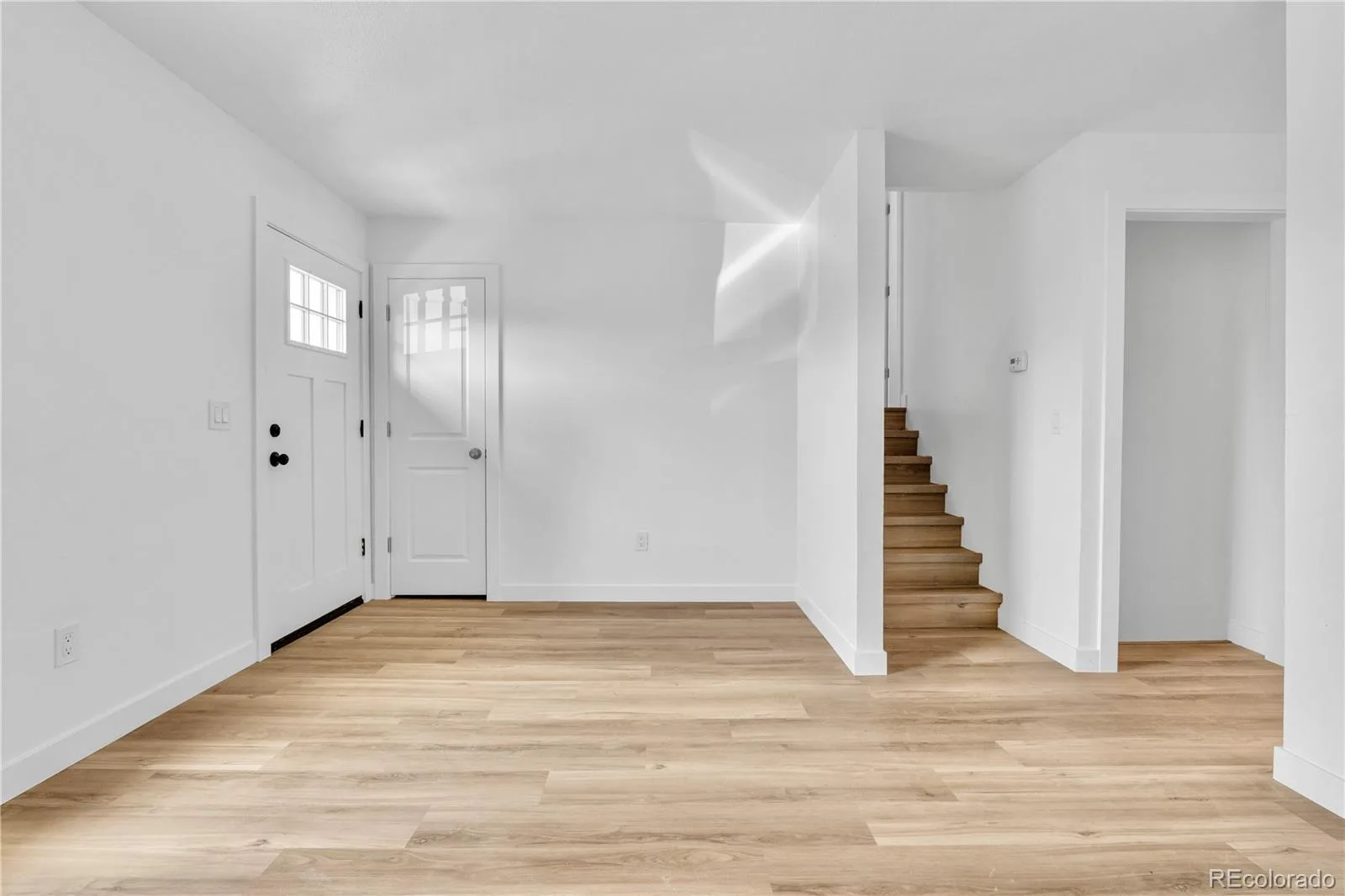 10272 W Lehigh Avenue Denver CO 80235 | MLS #REC6584897 08072026203143 1600 9