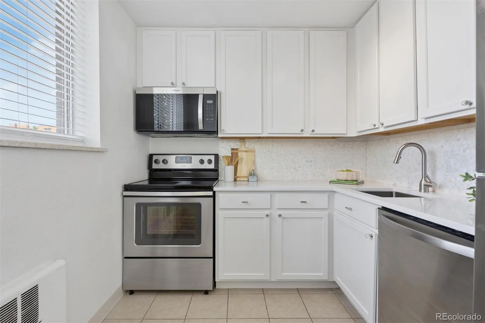 1200 Vine Street #3C Denver CO 80206 MLS #REC6585449 05202026002243 1600 6