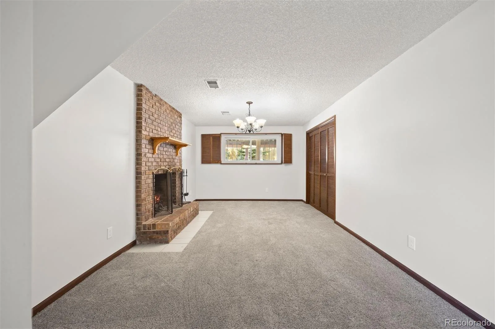 7797 S Marshall Court Littleton CO 80128 | MLS #REC6586106 08262026225230 1600 25