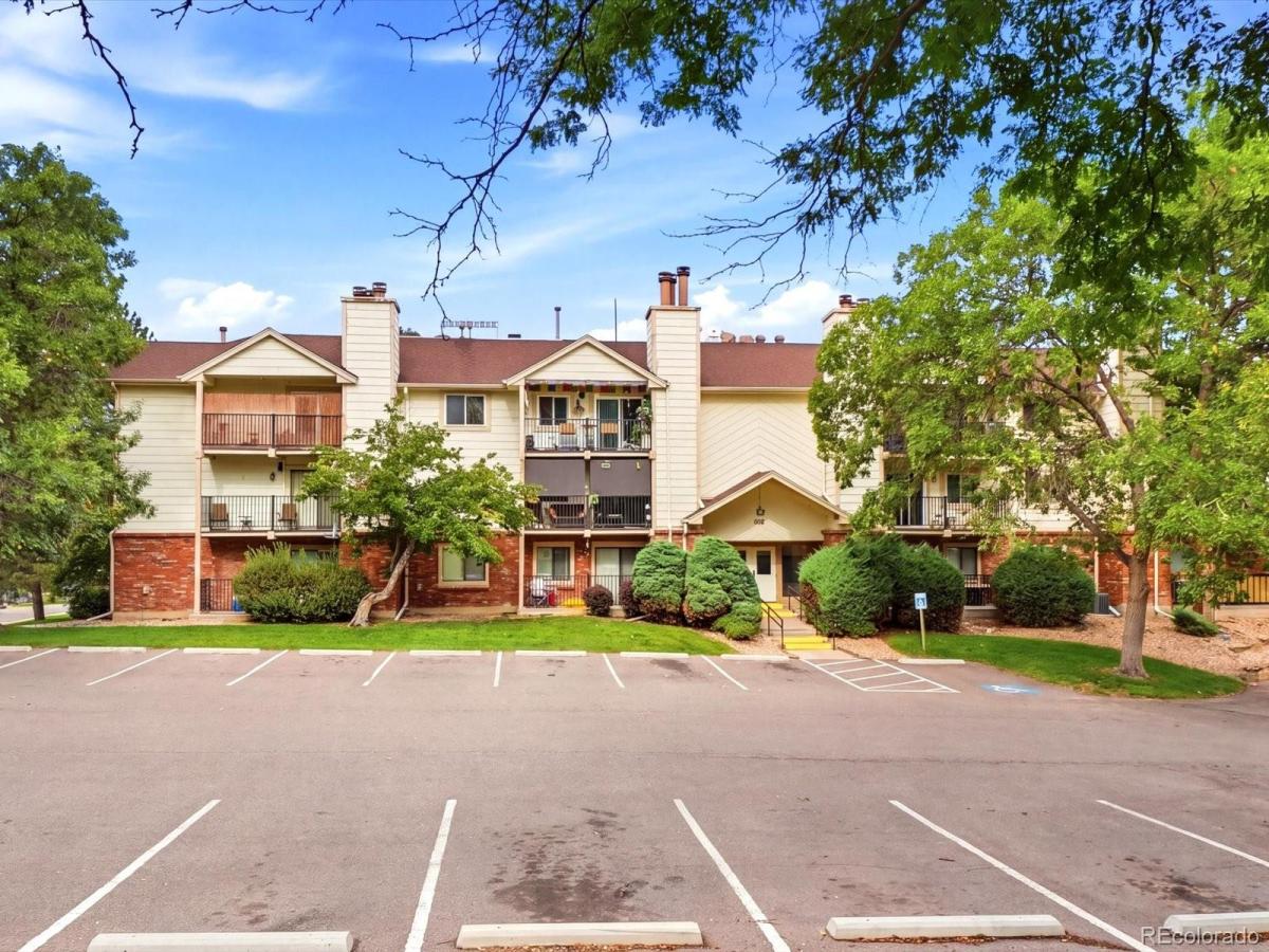 431 S Kalispell Way #208 Aurora CO 80017 | MLS #REC6588279 MLS #REC6588279 image #0