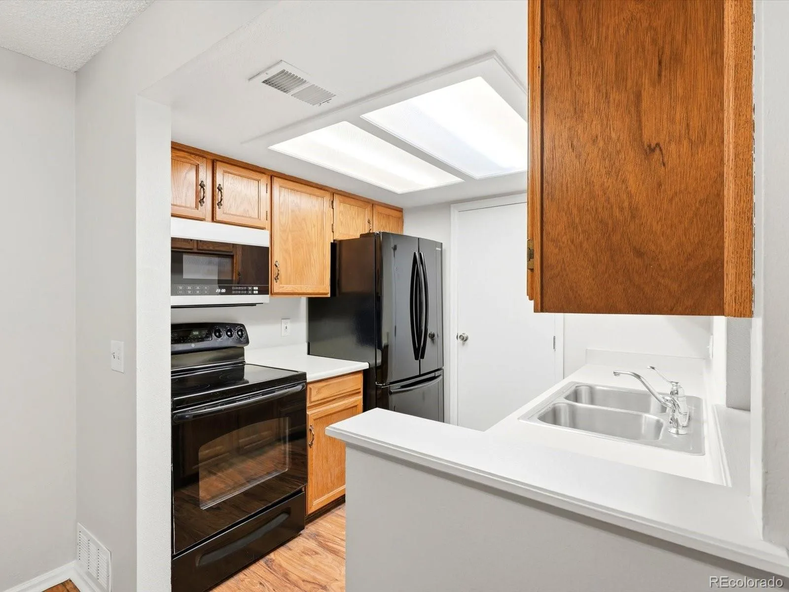 431 S Kalispell Way #208 Aurora CO 80017 | MLS #REC6588279 09082026195123 1600 15