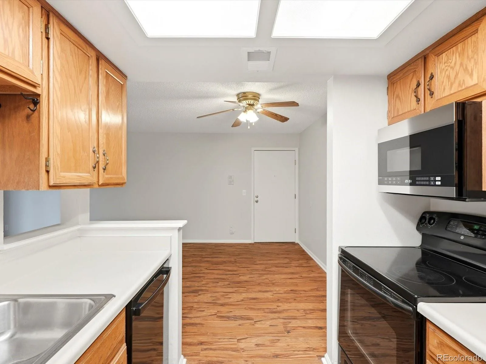 431 S Kalispell Way #208 Aurora CO 80017 | MLS #REC6588279 09082026195123 1600 17