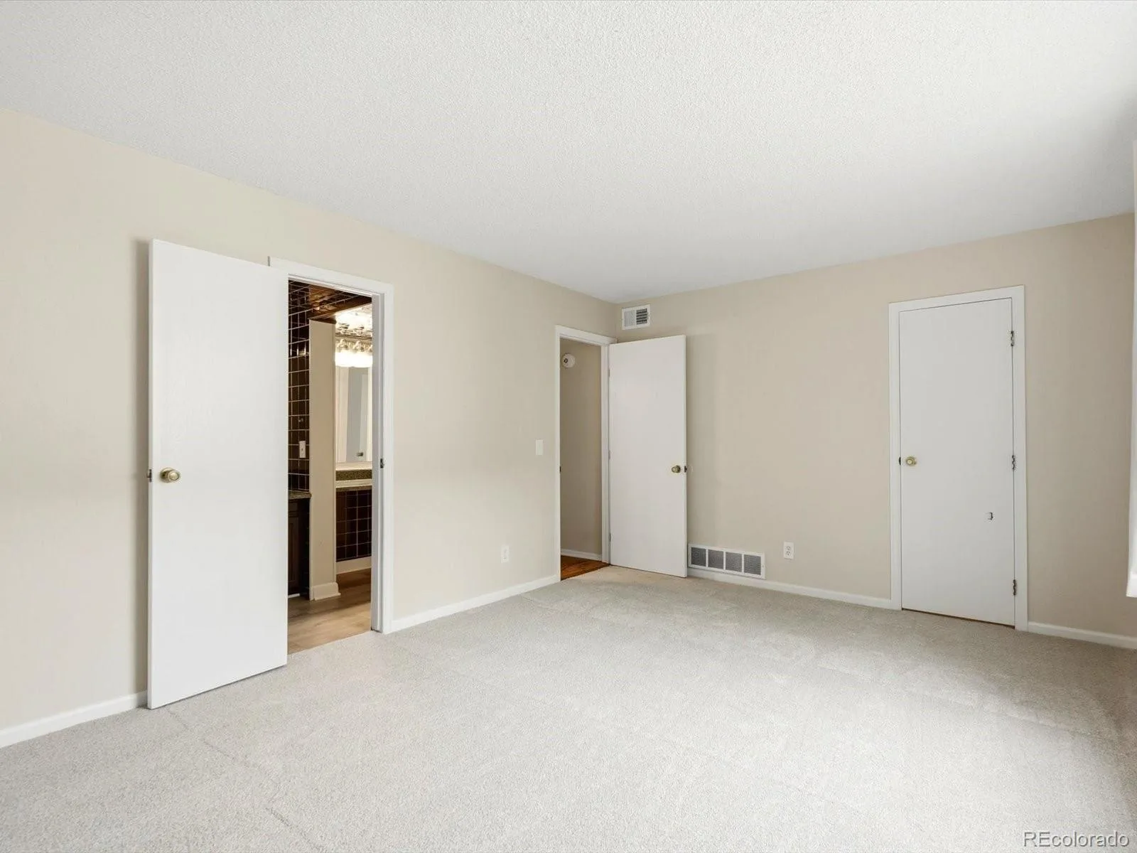 431 S Kalispell Way #208 Aurora CO 80017 | MLS #REC6588279 09082026195123 1600 21
