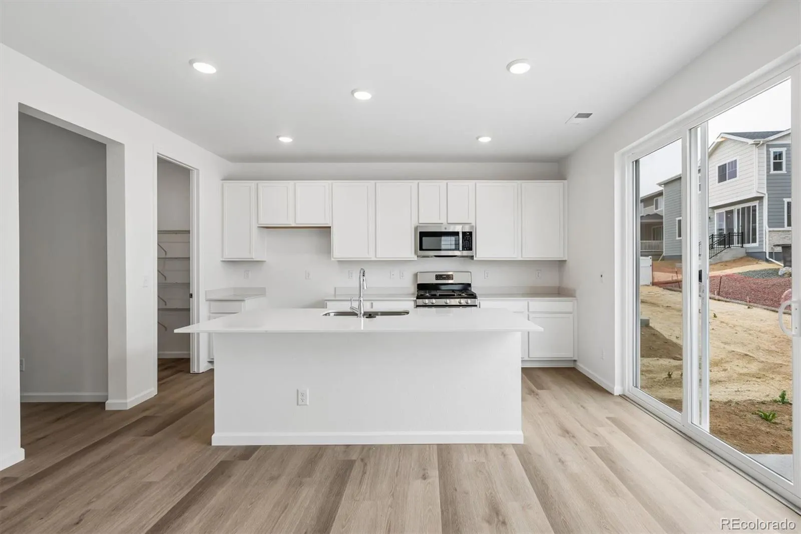 475 S Salida Street Aurora CO 80017 MLS #REC6592185 04132026170703 1600 8