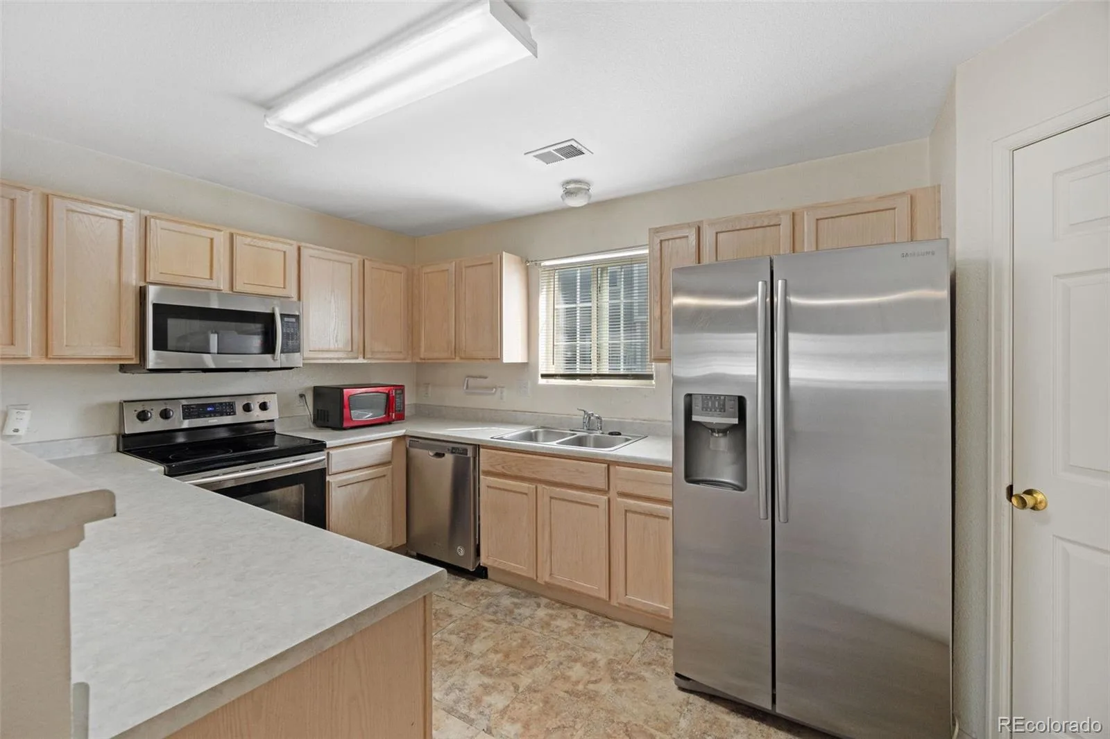 1337 S Danube Court #104 Aurora CO 80017 | MLS #REC6593116 09222026113705 1600 10