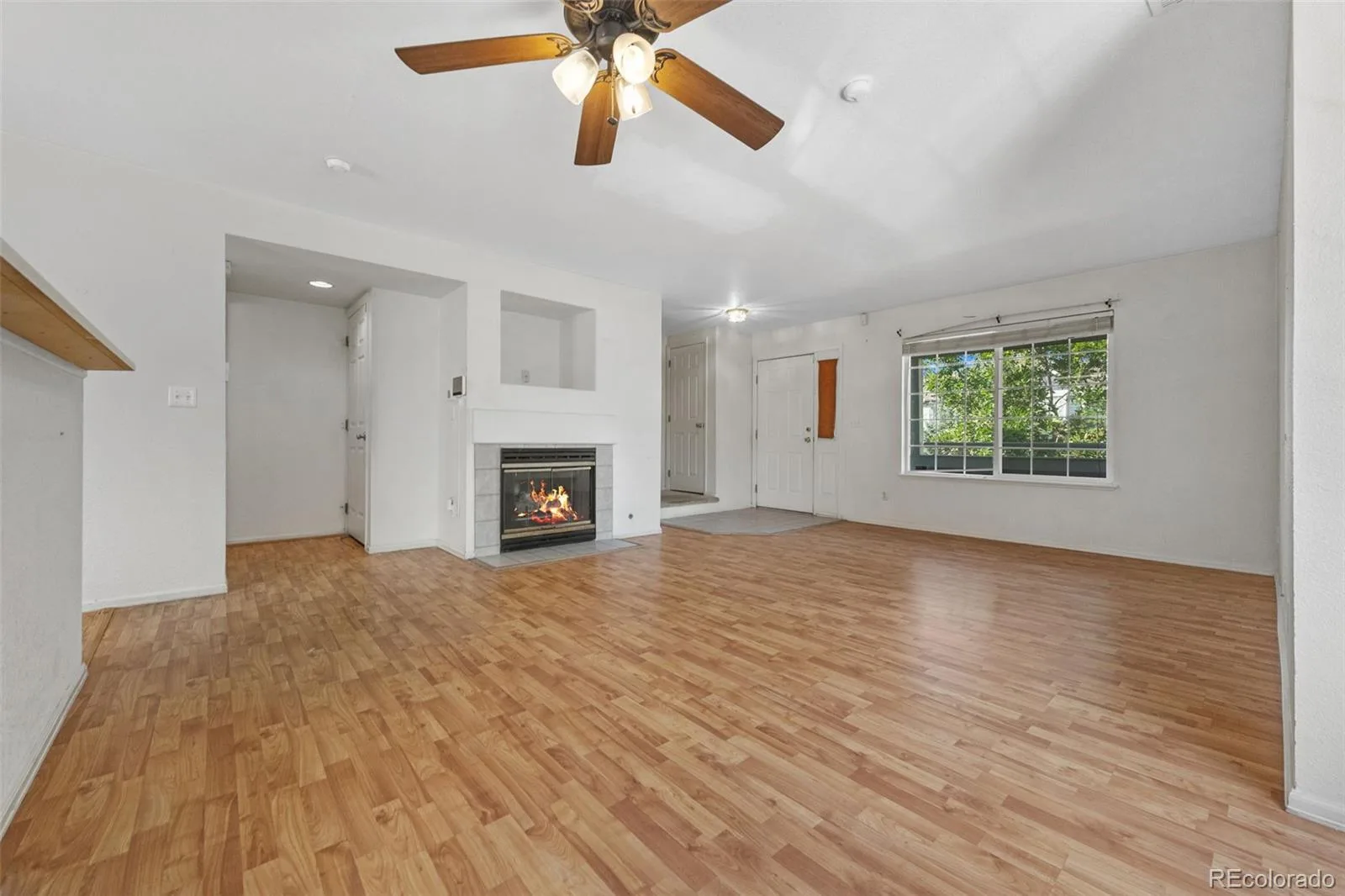 1337 S Danube Court #104 Aurora CO 80017 | MLS #REC6593116 09222026113705 1600 8