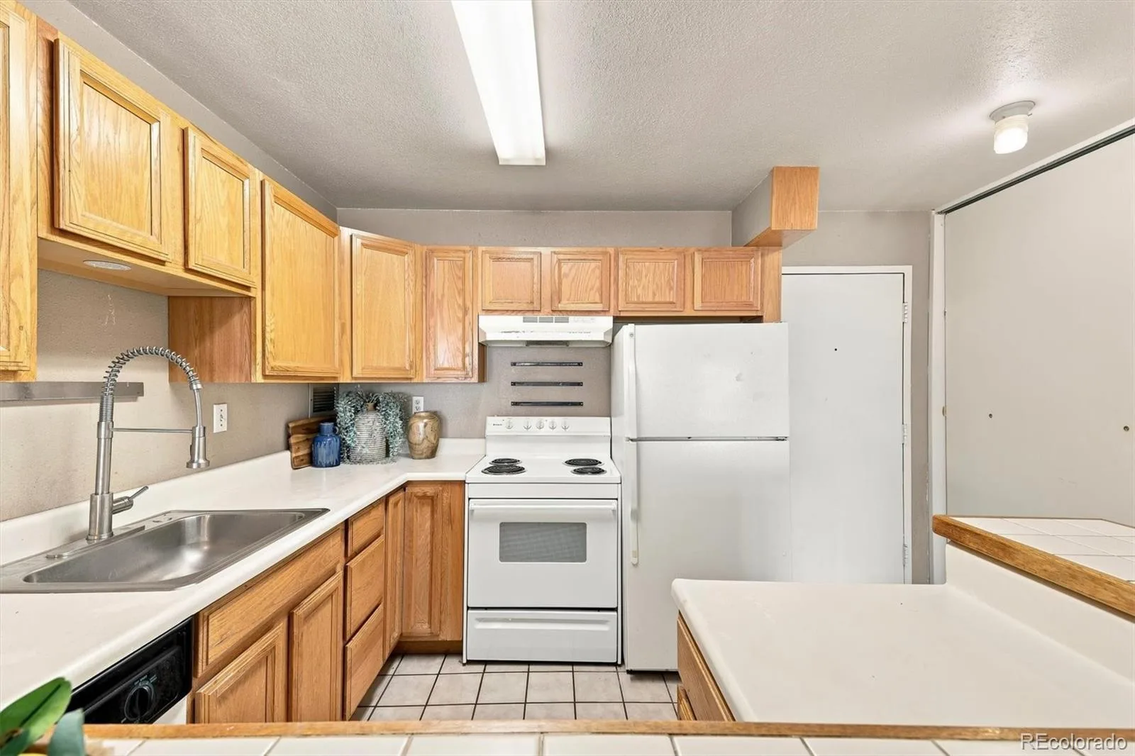 1121 Albion Street #405 Denver CO 80220 | MLS #REC6593758 08062026181846 1600 2