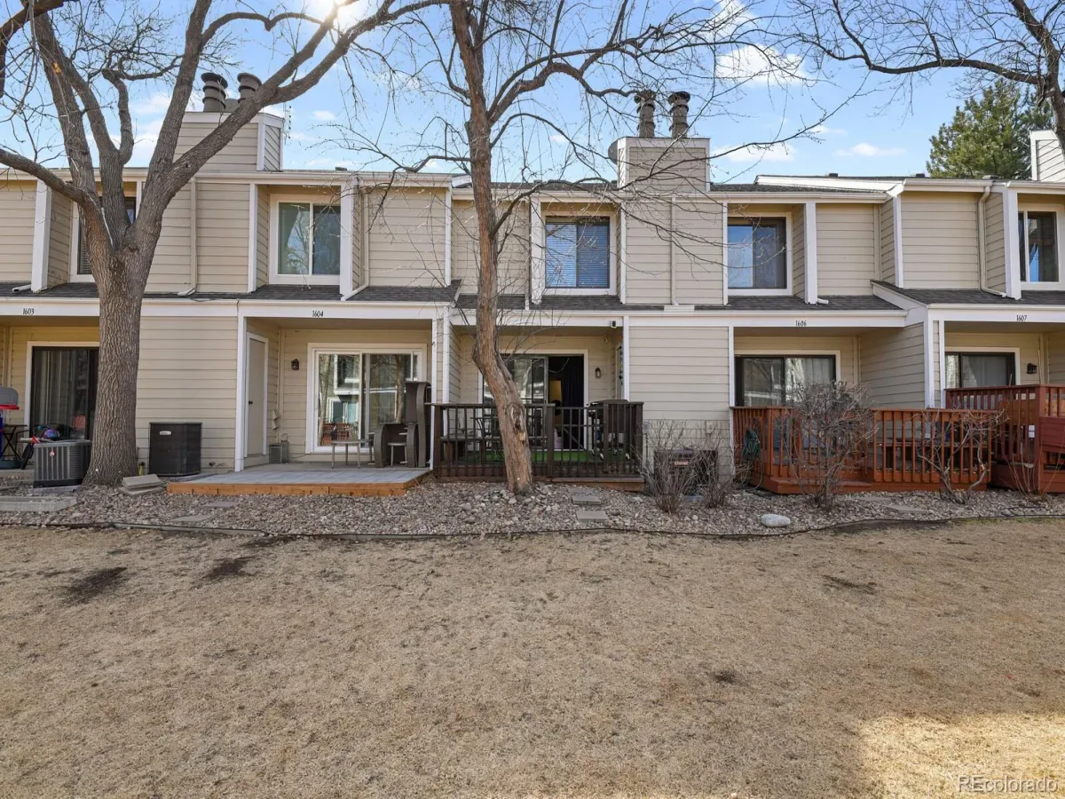 7474 E Arkansas Avenue #16-05 Denver CO 80231 MLS #REC6594828 03202026202455 1200 31