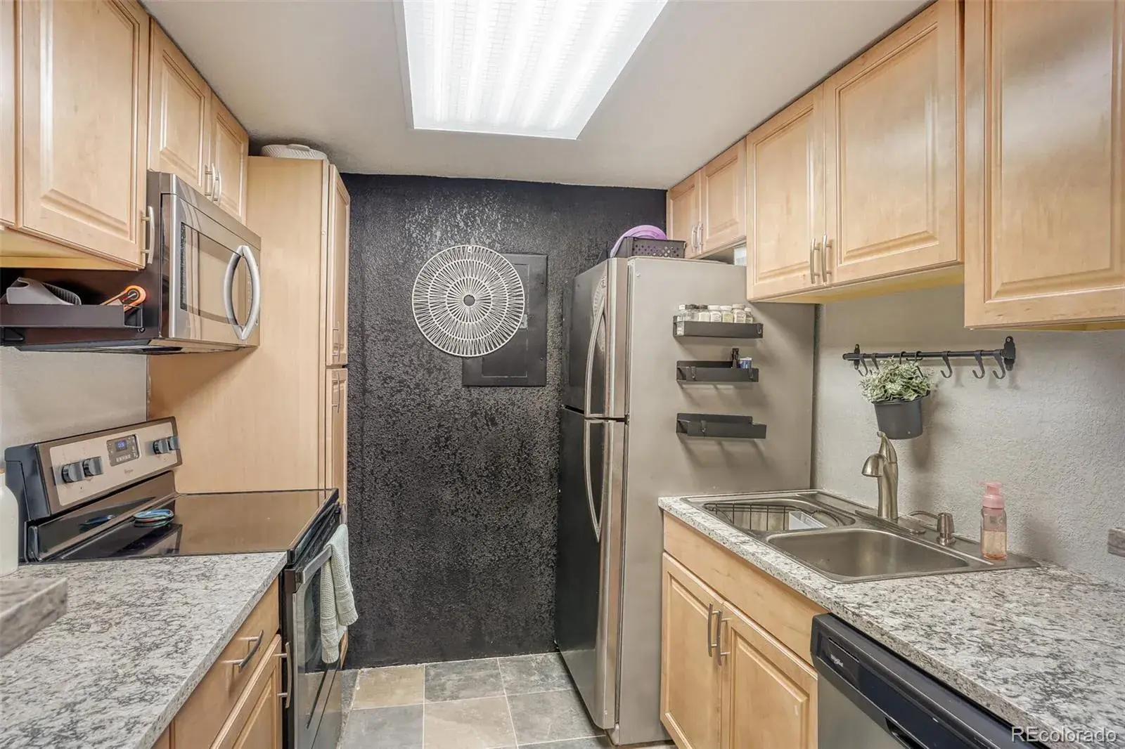 3460 S Eagle Street #103 Aurora CO 80014 MLS #REC6596146 01302026143509 1600 11