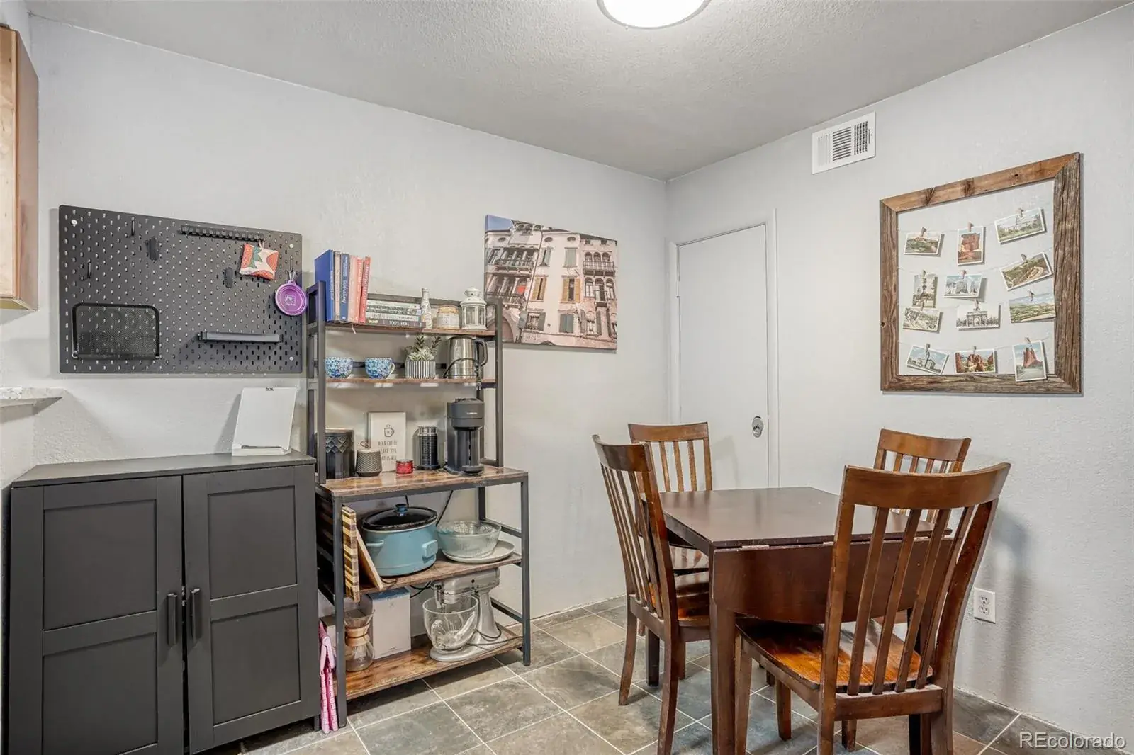 3460 S Eagle Street #103 Aurora CO 80014 MLS #REC6596146 01302026143509 1600 8