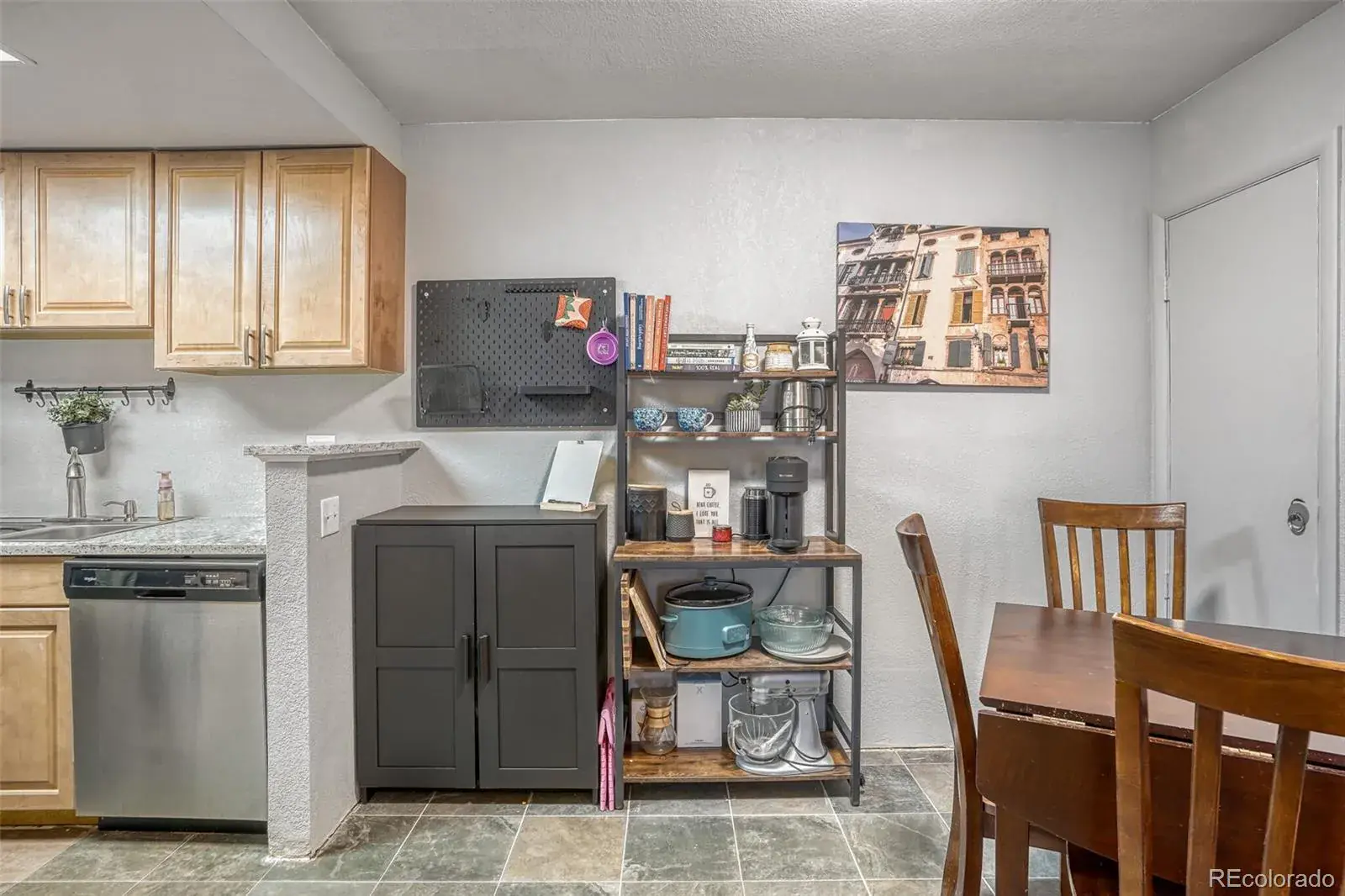 3460 S Eagle Street #103 Aurora CO 80014 MLS #REC6596146 01302026143509 1600 9