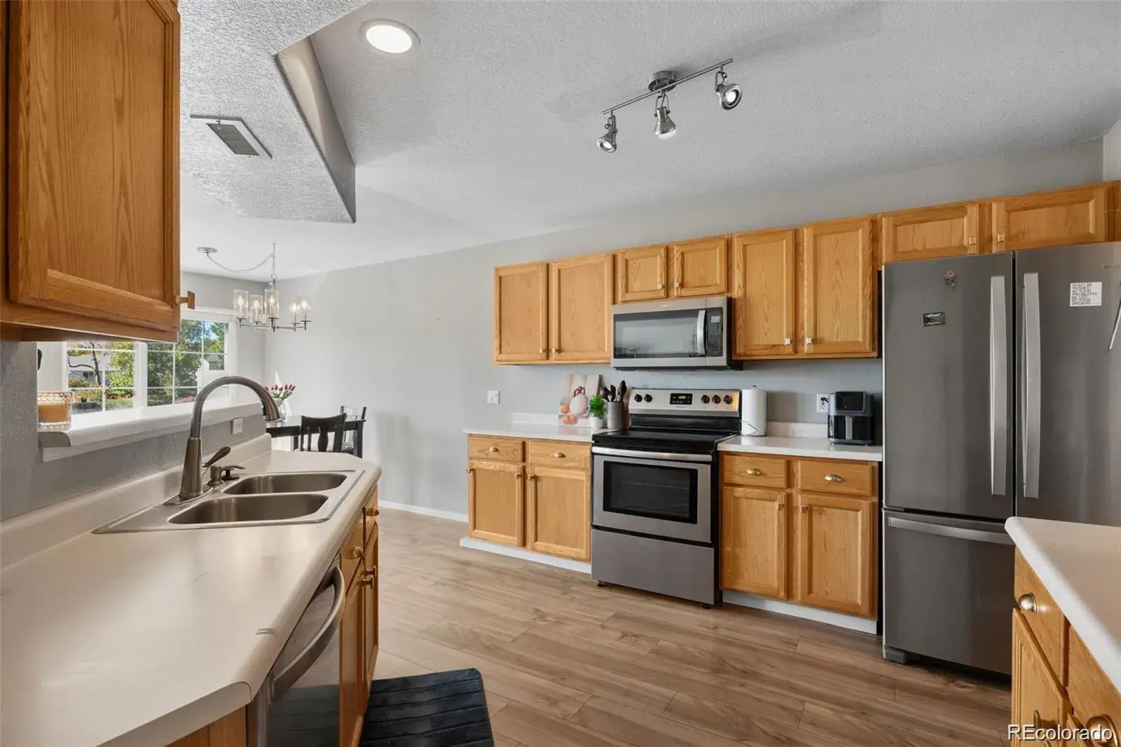 1381 S Cathay Court #106 Aurora CO 80017 MLS #REC6596217 01132026183843 1600 4