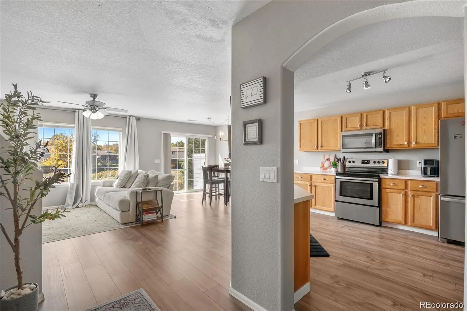 1381 S Cathay Court #106 Aurora CO 80017 | MLS #REC6596217 08052026143733 1600 5