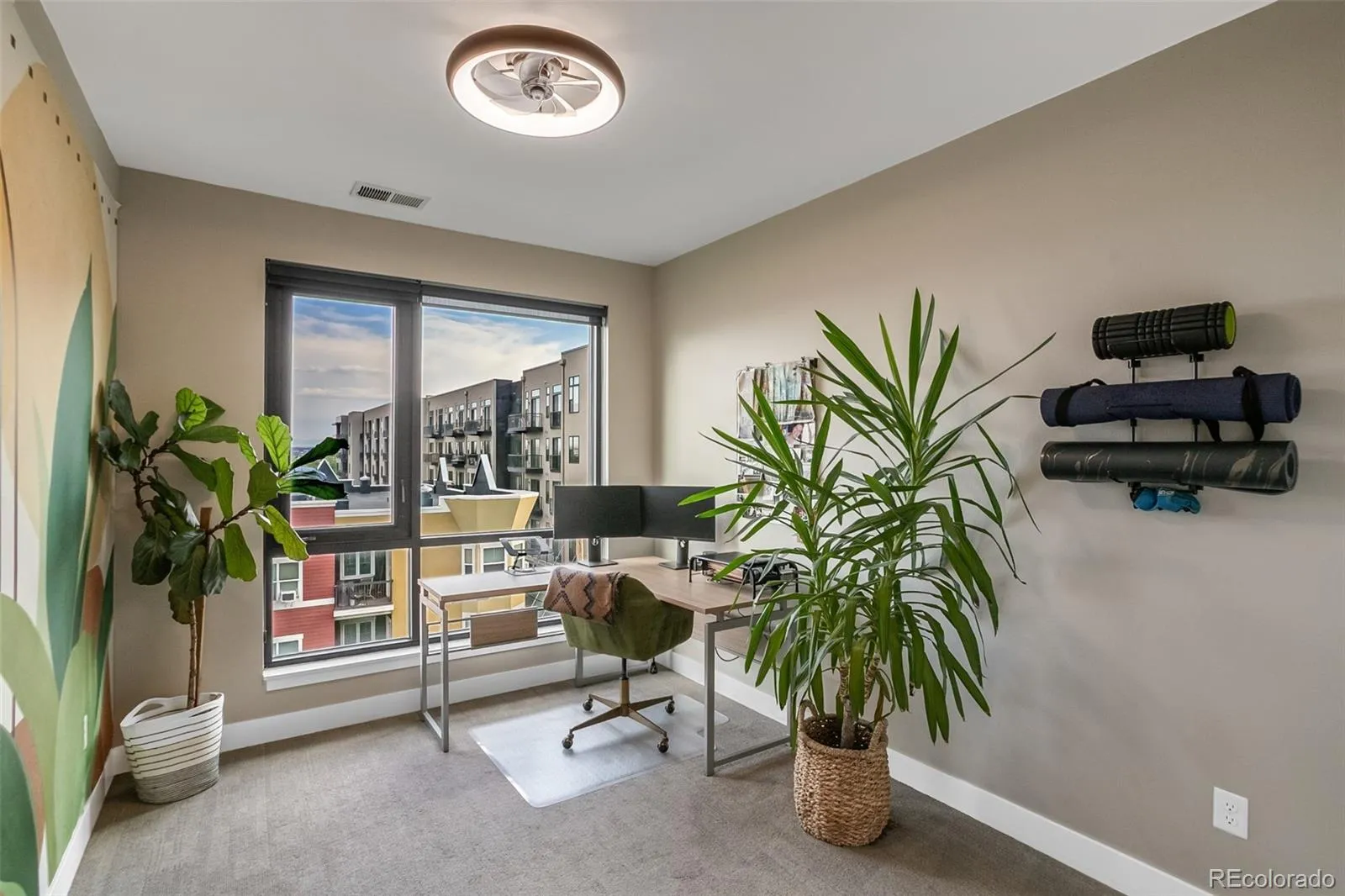 04172026043823 1600 12